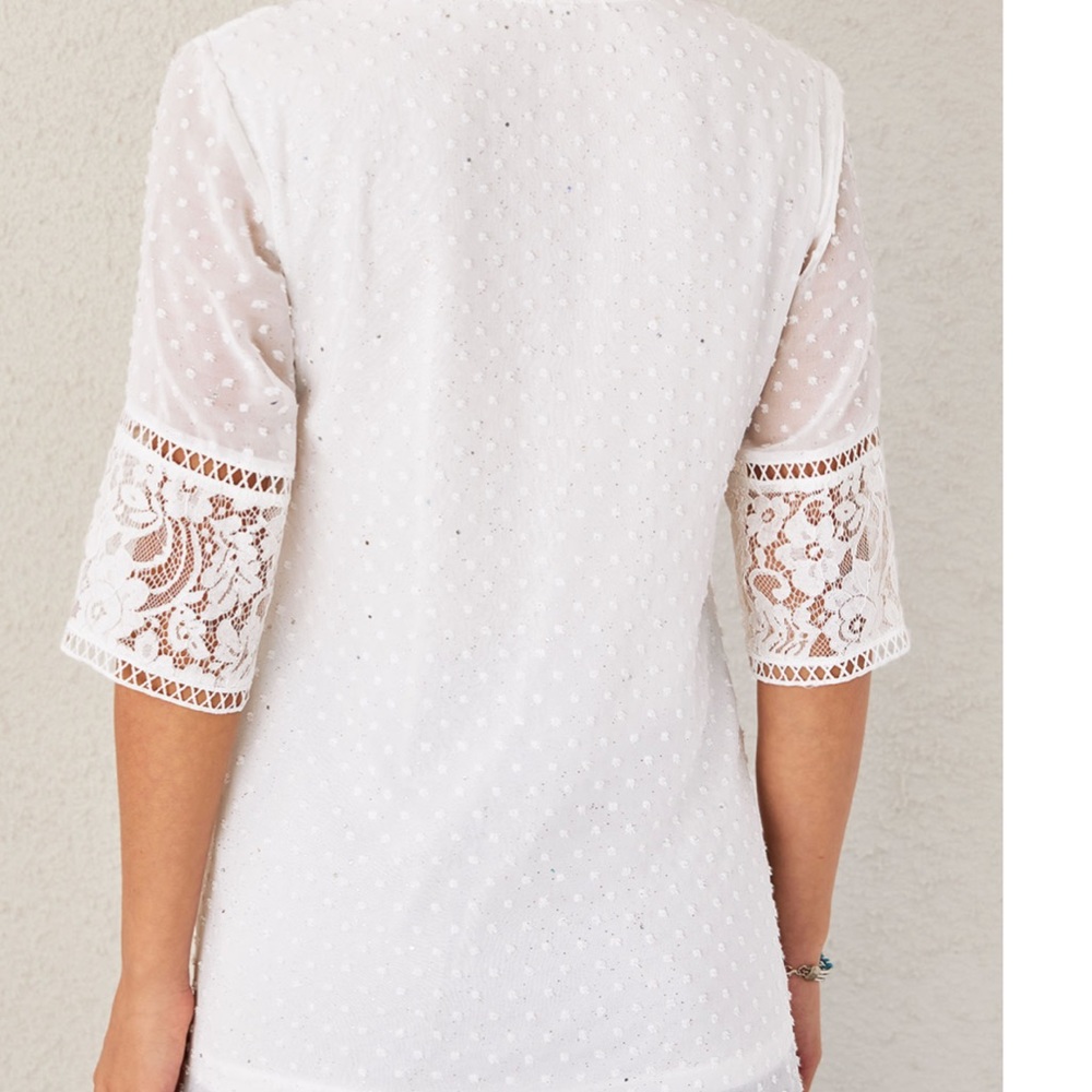 🦋ROTITA Lace Stitching White Sequin V Neck Blouse
Size Large - Picture 2 of 5